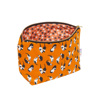 Orange cat bag with zipped closure . Organic cotton with printed waterproof lining